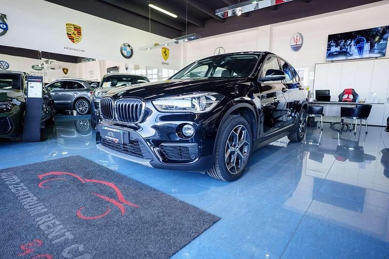 Usata BMW 118 150 CV (110 kW) 2019 Nero Utilitaria
