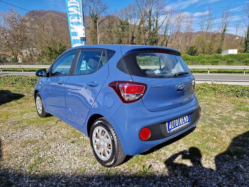 Usata Hyundai i10 67 CV (49 kW) 2017 Blu/azzurro Utilitaria