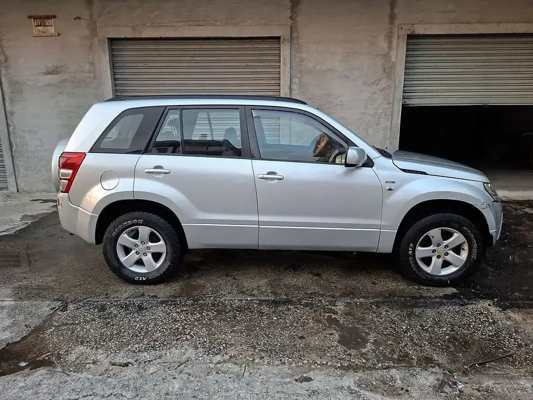 Usata Suzuki Grand Vitara 129 CV (94 kW) 2005 SUV