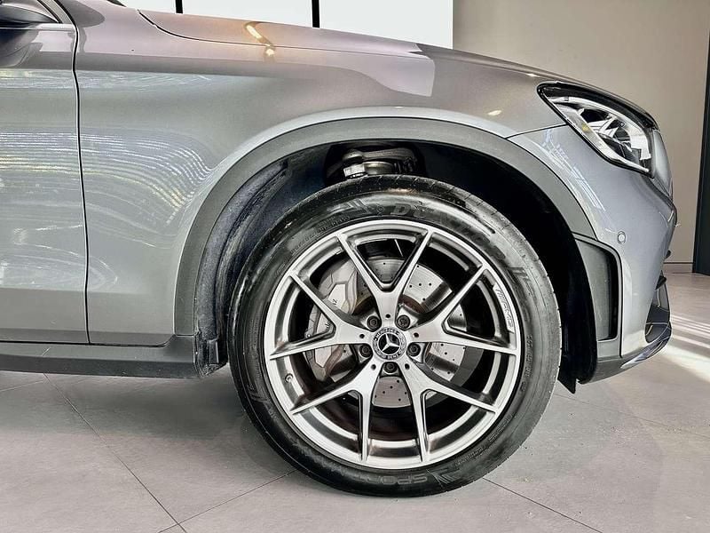 Usado Mercedes GLC300e Premium Plus 194 CV (142 kW) 2022 Gris Coupe