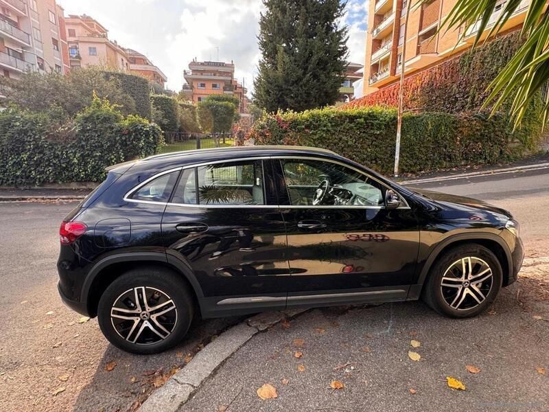 Usata Mercedes GLA250 160 CV (117 kW) 2021 Nero SUV