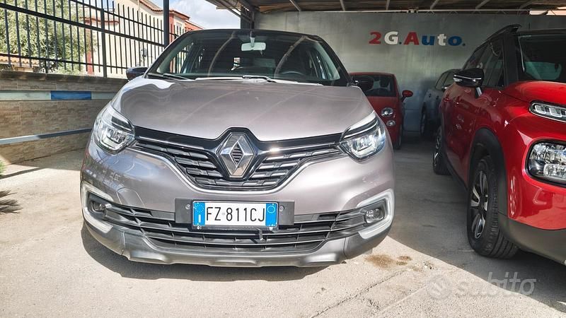 Usata Renault Captur 90 CV (66 kW) 2020 Grigio SUV