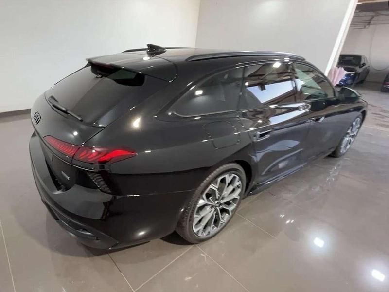 Nuova Audi A6 S-Line 204 CV (150 kW) 2025 Black mythos Station wagon