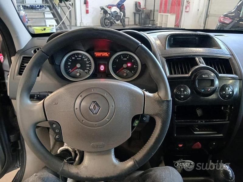 Usata Renault Mégane II 2003 Grigio Berlina