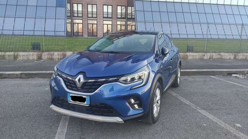 Venduto Renault Captur 1.5 blue dci I. - auto usate in vendita