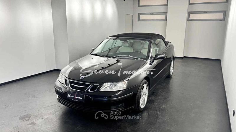 Usata Saab 9-3 Cabriolet Vector 150 CV (110 kW) 2006 Nero Cabrio