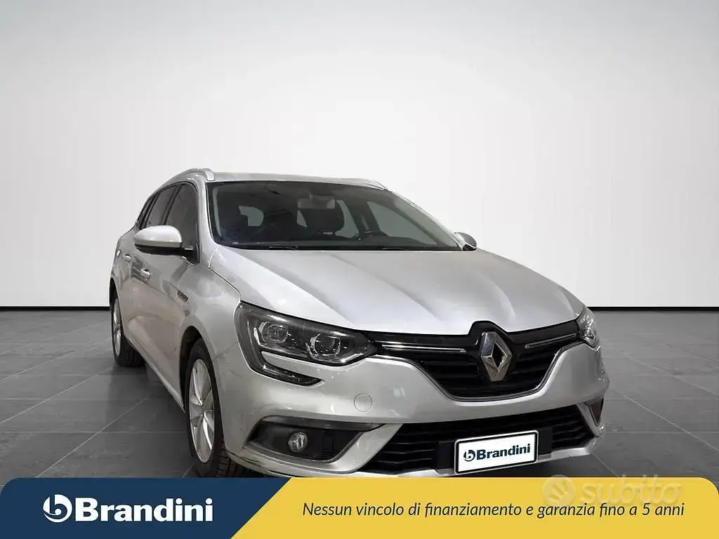 Usata Renault Mégane GrandTour Business 110 CV (80 kW) 2018 Grigio chiaro Station wagon