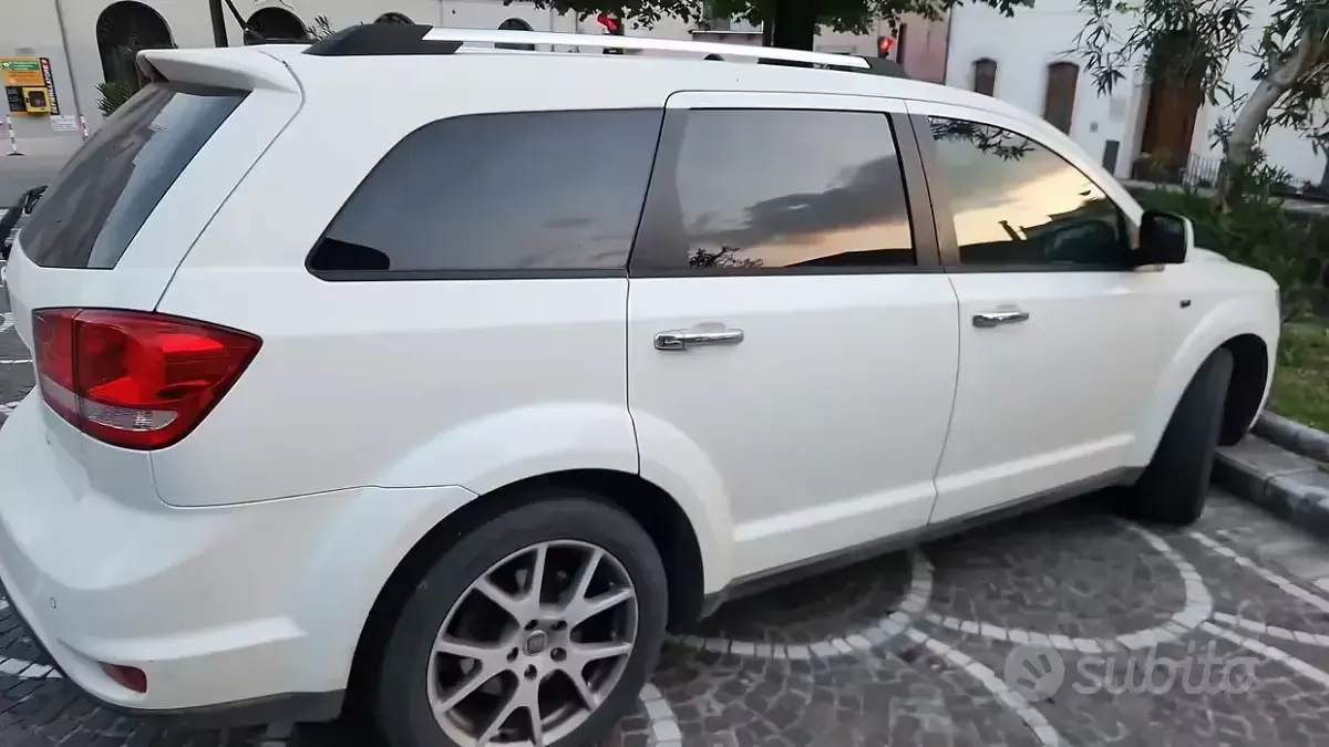 Usata Fiat Freemont 170 CV (125 kW) 2013 Bianco SUV