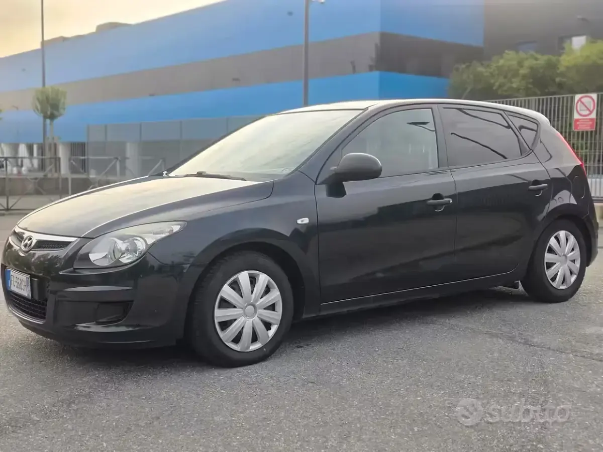 Usata Hyundai i30 90 CV (66 kW) 2009 Nero Berlina