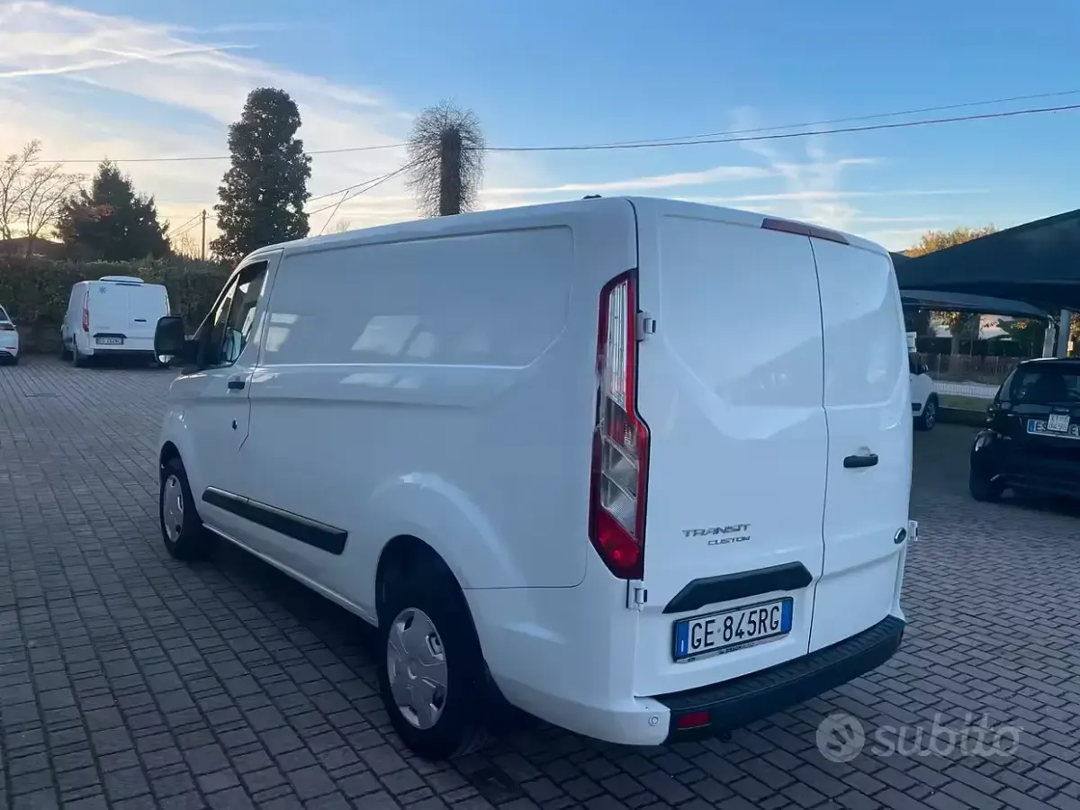 Usata Ford Transit Custom 131 CV (96 kW) 2021 Bianco Berlina