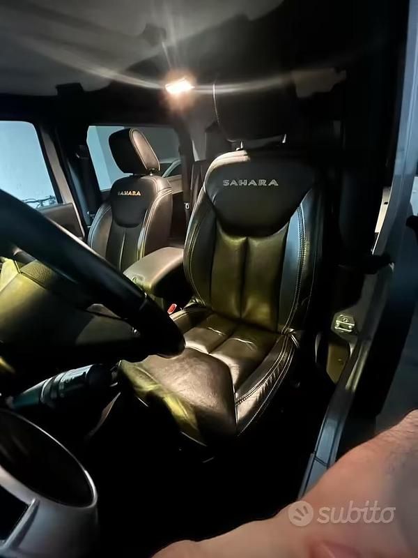 Usata Jeep Wrangler Sahara 200 CV (147 kW) 2015 Grigio SUV