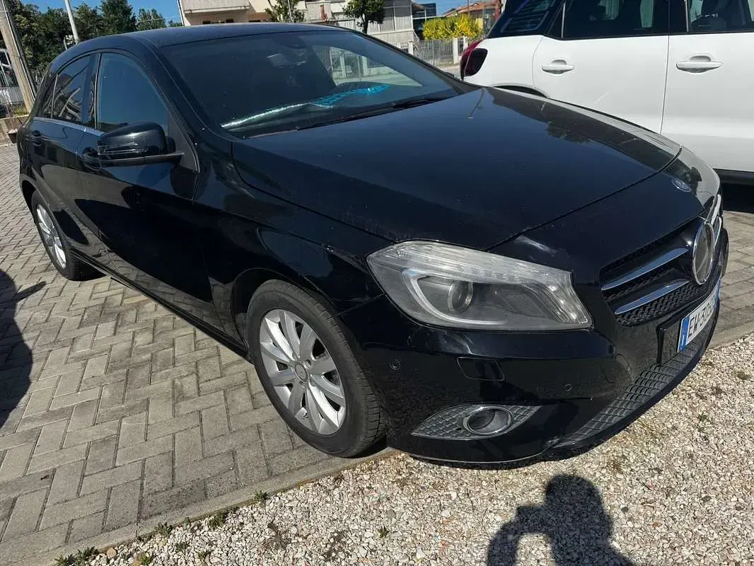 Usata Mercedes A180 Premium 109 CV (80 kW) 2013 Utilitaria