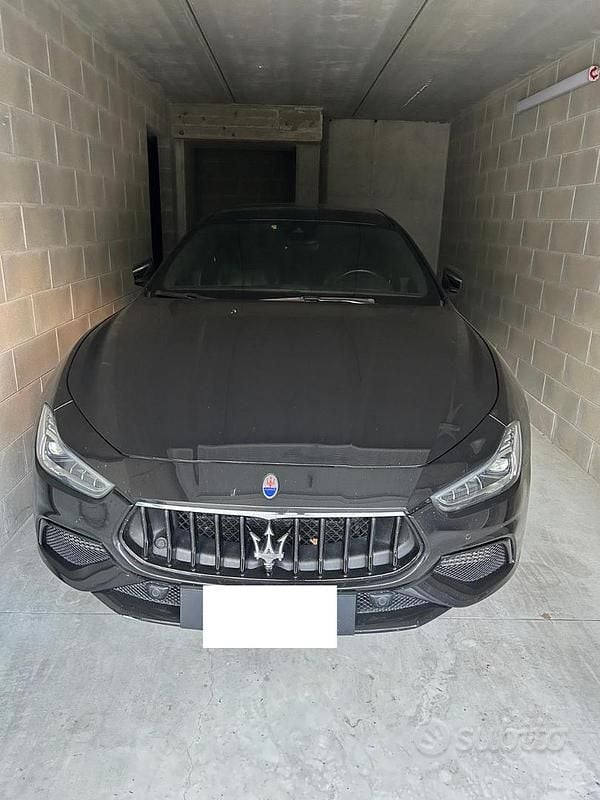Usata Maserati Ghibli 349 CV (256 kW) 2021 Nero Berlina