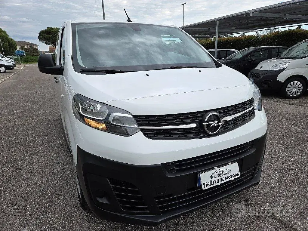 Usata Opel Vivaro Enjoy 120 CV (88 kW) 2020 Bianco Monovolume