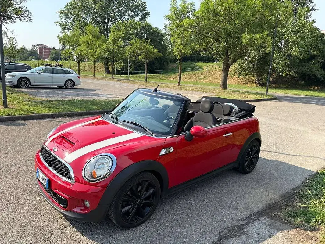 Usata Mini Cooper S Cabriolet 184 CV (135 kW) 2013 Rosso Cabrio