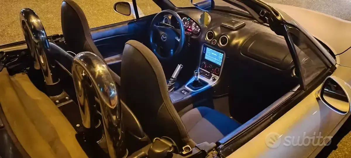 Usata Mazda MX5 110 CV (80 kW) 2002 Grigio Cabrio