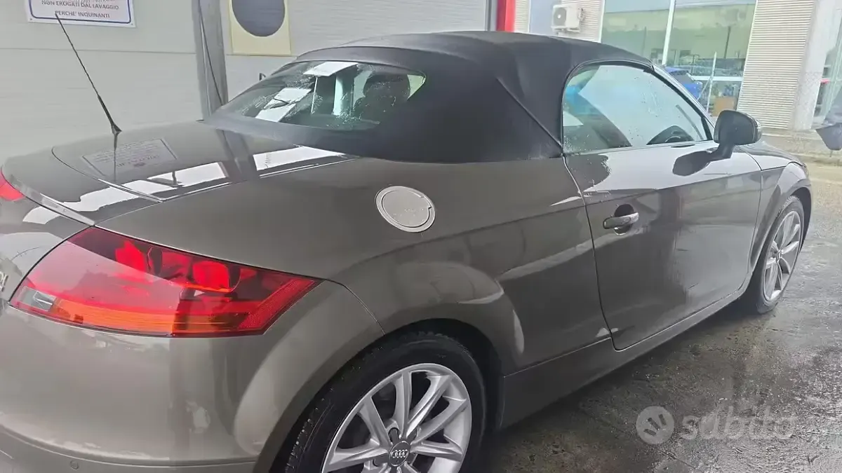 Usata Audi TT Roadster Advanced Plus 170 CV (125 kW) 2011 Grigio Cabrio