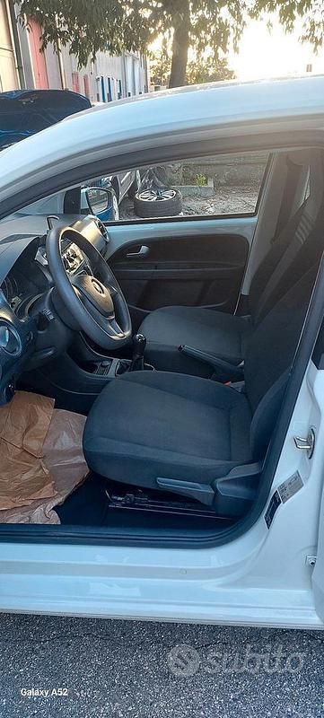 Usata VW up! 60 CV (44 kW) 2020 Bianco Utilitaria