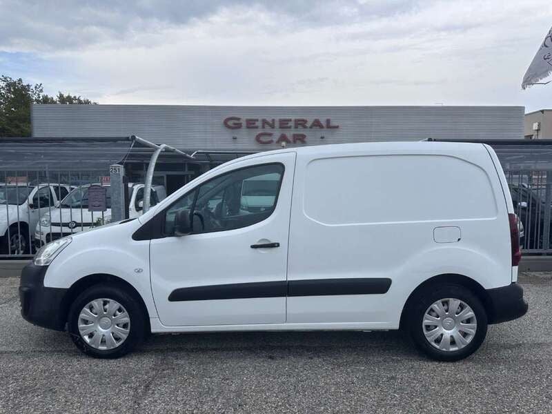 Bianco Usata 2017 Citroën Berlingo Monovolume | 3500 € - Immagine 1/4
