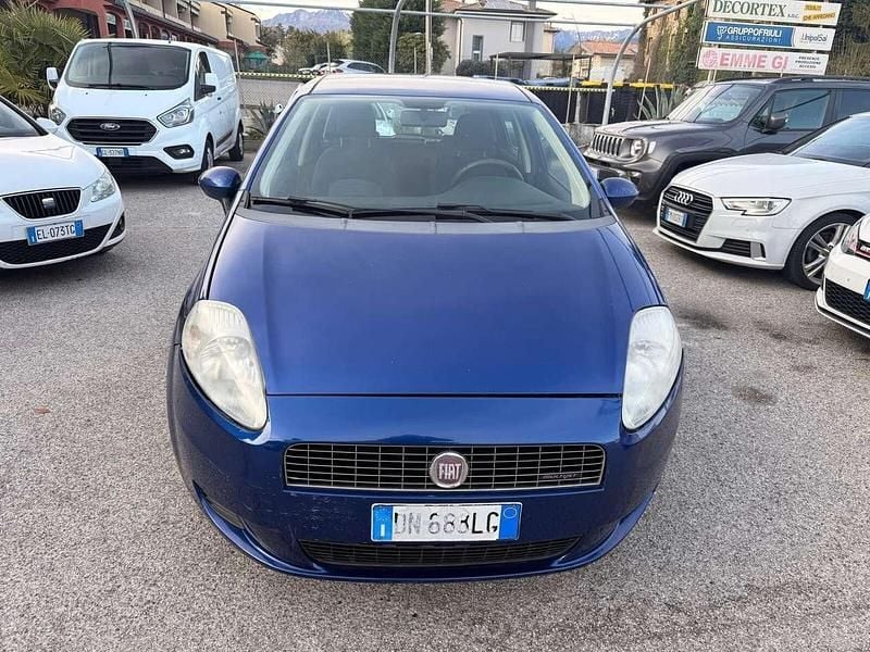 Usata Fiat Grande Punto Dynamic 75 CV (55 kW) 2008 Blu/azzurro Utilitaria