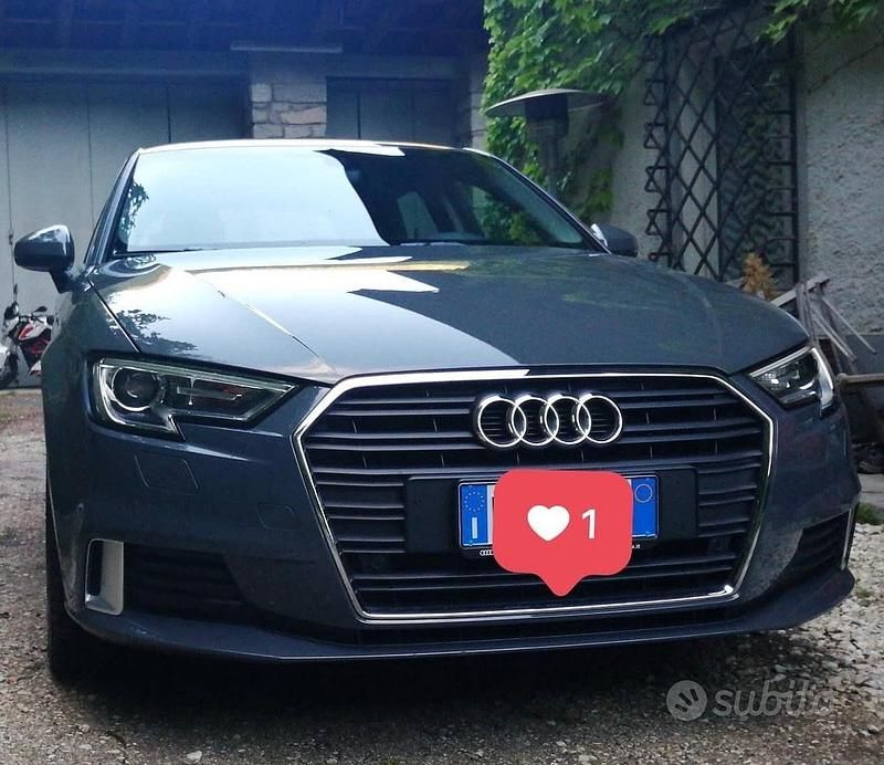 Usata Audi A3 Comfort 116 CV (85 kW) 2019 Grigio Berlina