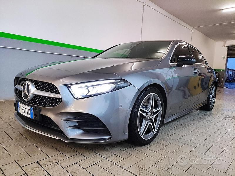 Usata Mercedes A250 Premium 224 CV (164 kW) 2019 Grigio Berlina