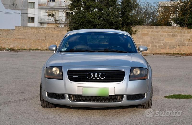 Usata Audi TT 179 CV (131 kW) 1999 Grigio Coupé