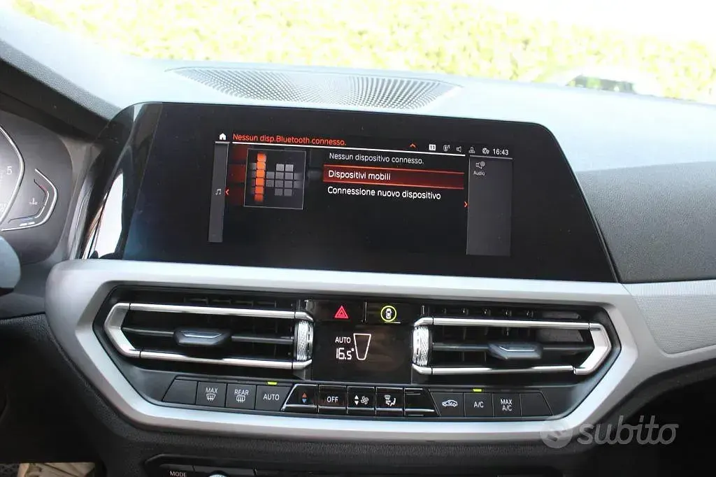 Usata BMW 320 Advantage 190 CV (139 kW) 2021 Grigio Station wagon