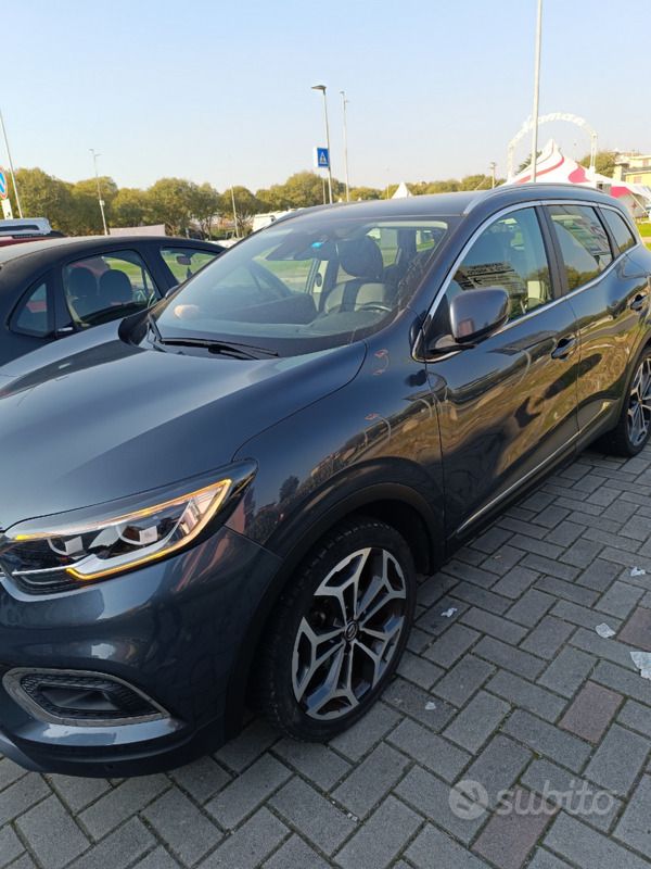Blu Usata 2019 Renault Kadjar SUV | 15.000 € (Cara) - Immagine 1/4