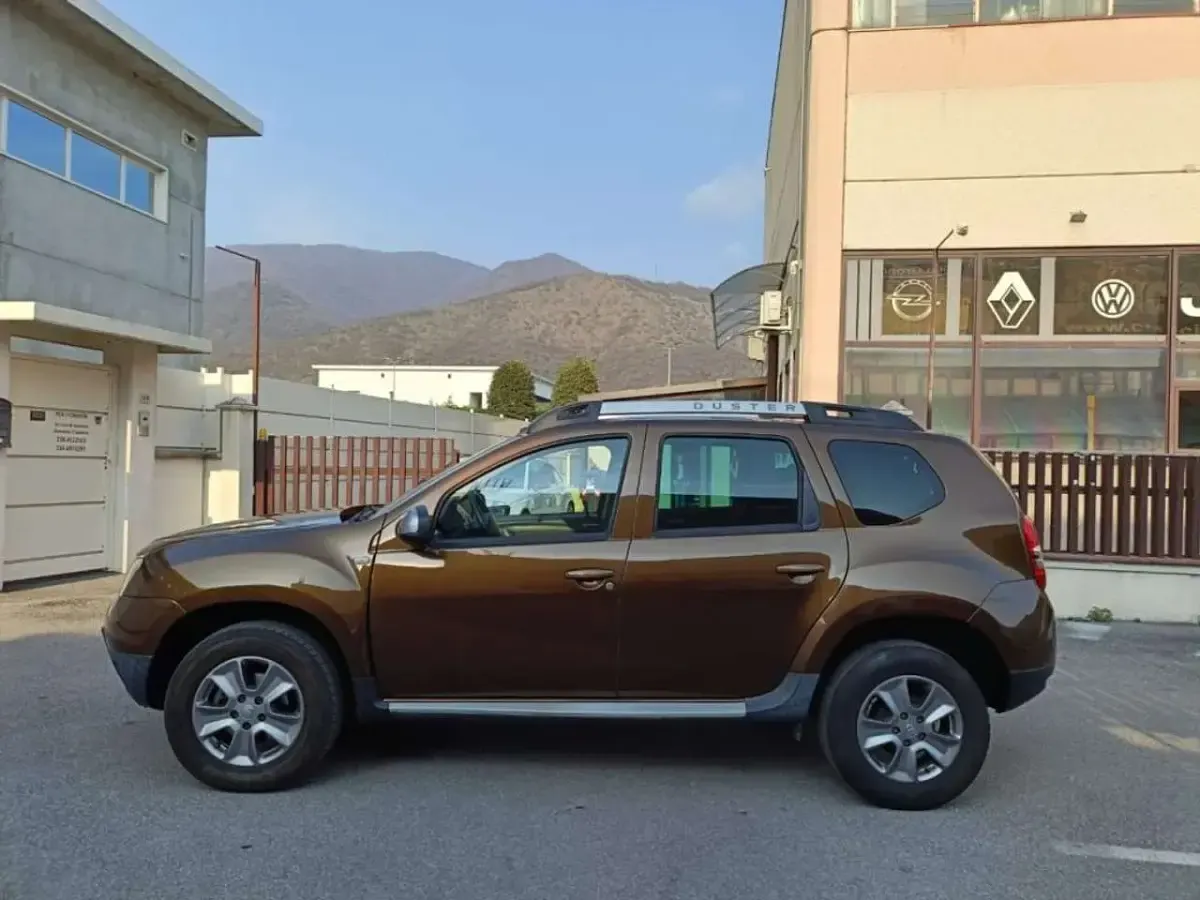 Usata Dacia Duster Ambiance 109 CV (80 kW) 2014 Marrone SUV