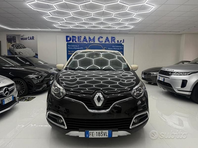 Usata Renault Captur Iconic 90 CV (66 kW) 2016 Nero SUV