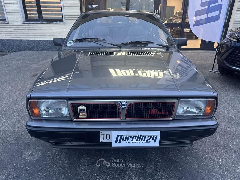 Usata Lancia Delta 140 CV (102 kW) 1988 Argento Utilitaria
