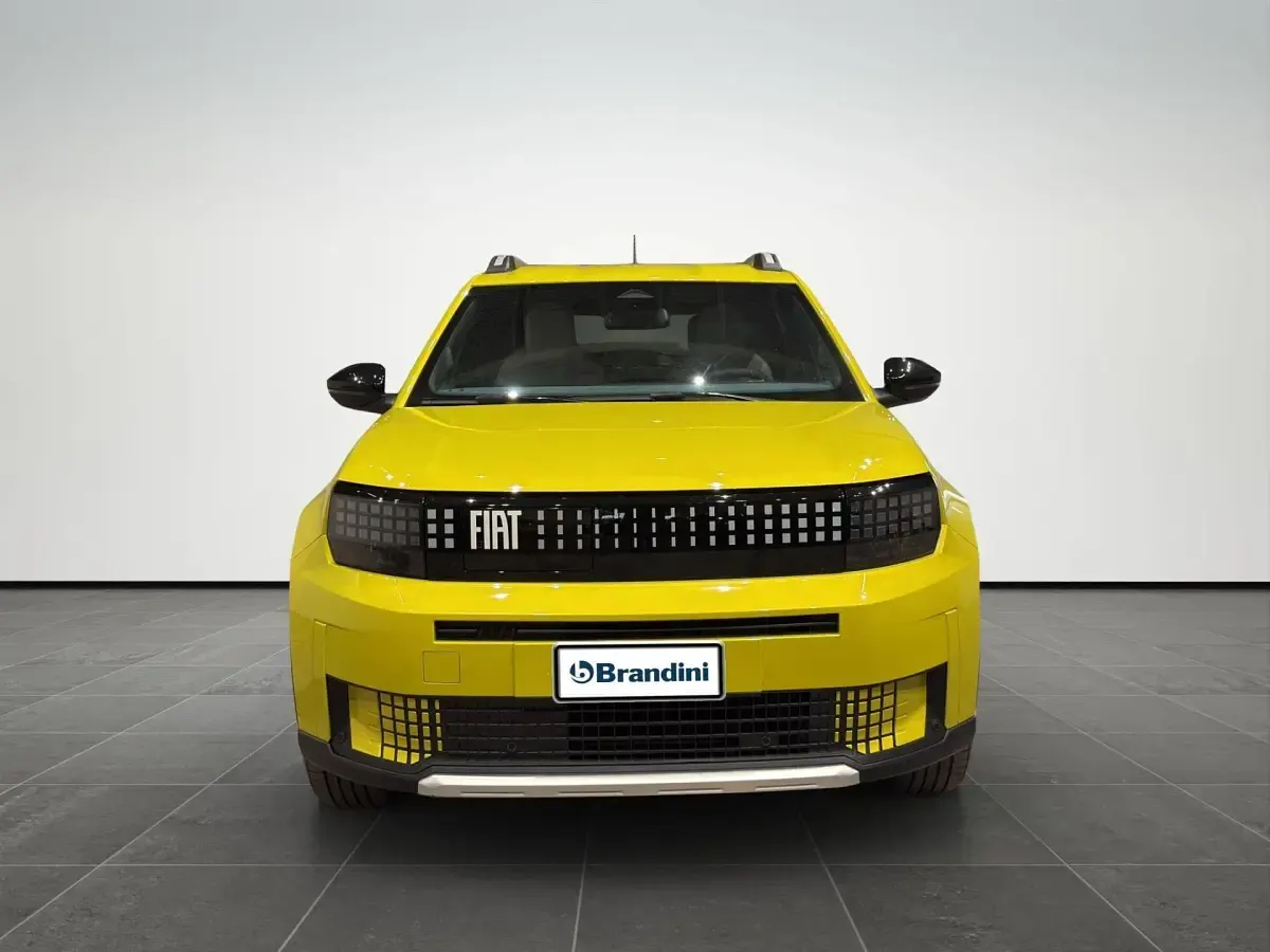 Usata Fiat Grande Panda La Prima 42 kW (58 CV) 2025 Giallo limone Utilitaria