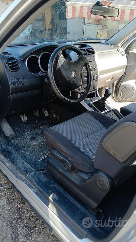 Usata Suzuki Grand Vitara 2005 Grigio SUV