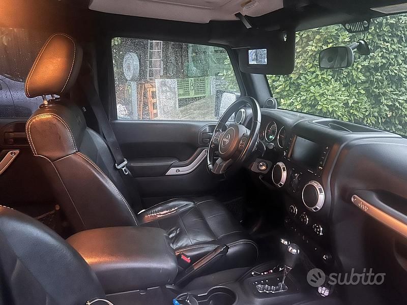 Nero Usata 2012 Jeep Wrangler SUV | 21.000 € (Buon prezzo) - Immagine 1/4