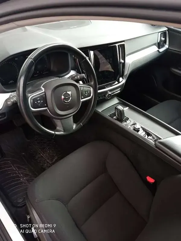 Usata Volvo V60 Business Edition 250 CV (183 kW) 2021 Station wagon