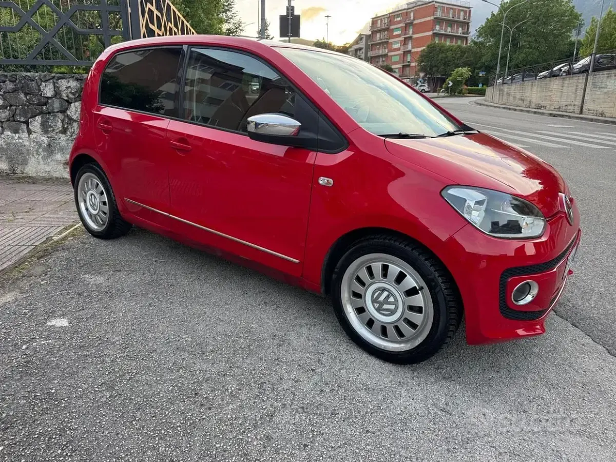 Usata VW up! 60 CV (44 kW) 2012 Rosso Utilitaria