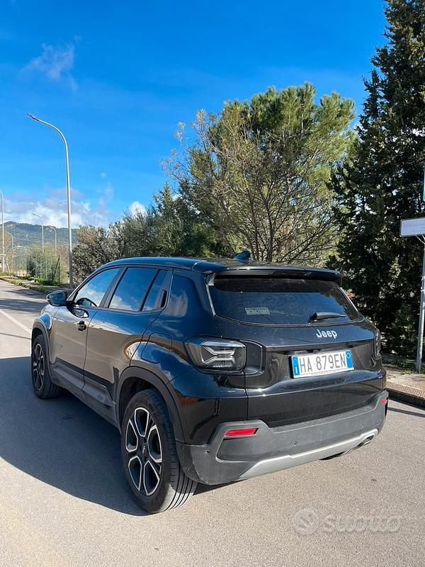 Usata Jeep Avenger 100 CV (73 kW) 2025 Nero SUV