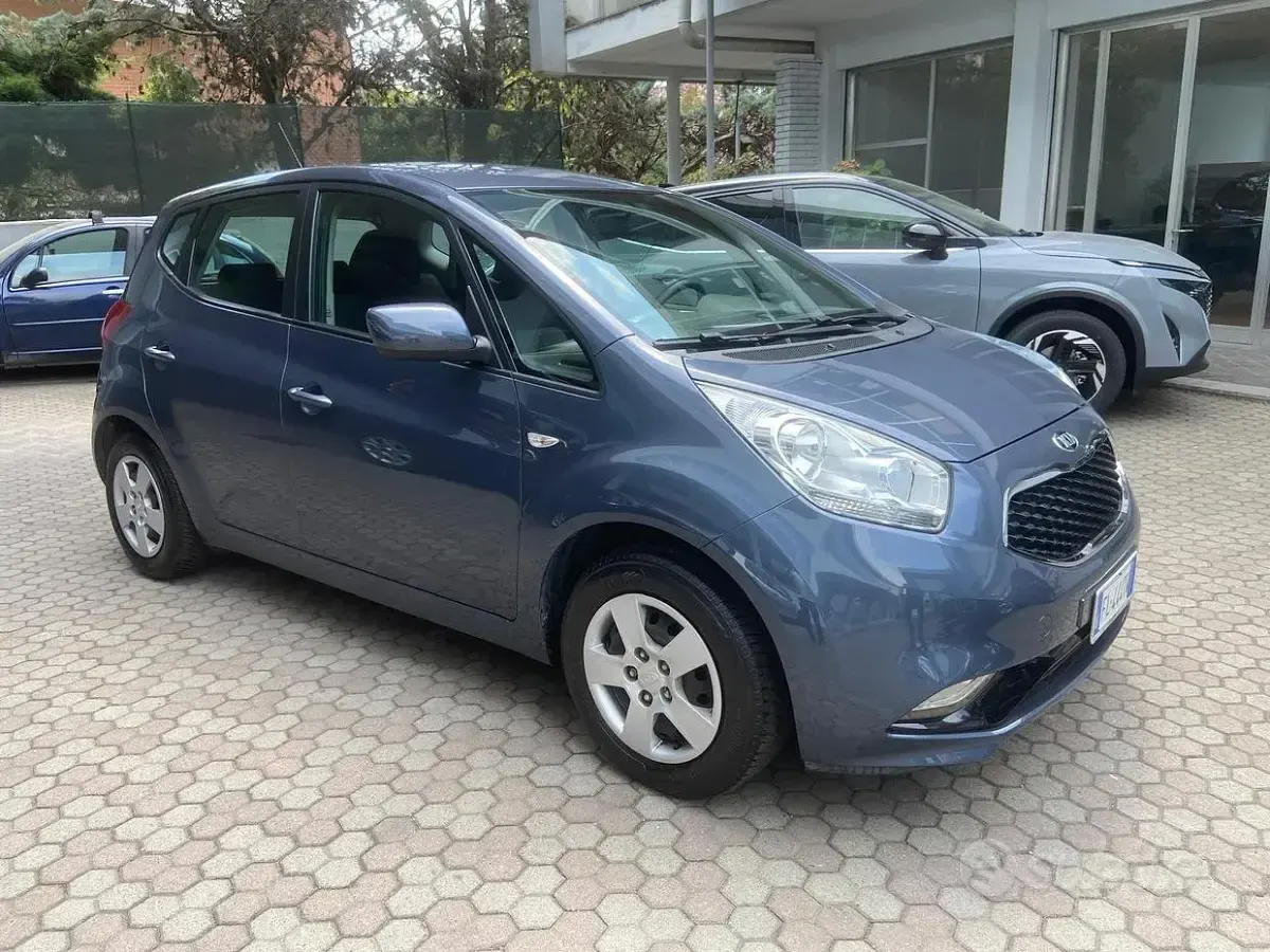 Usata Kia Venga Active 90 CV (66 kW) 2017 Utilitaria
