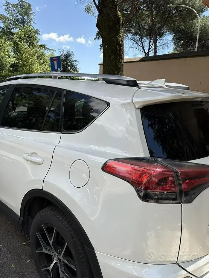 Usata Toyota RAV4 143 CV (105 kW) 2016 Bianco SUV