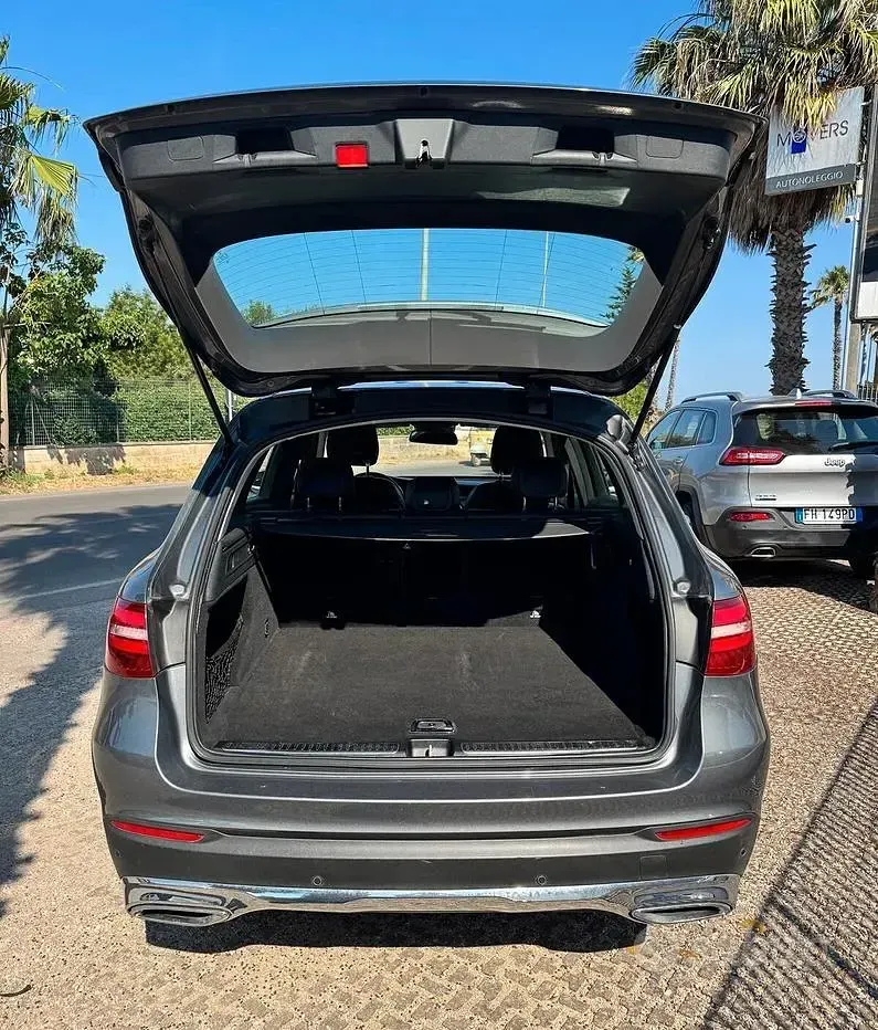 Usata Mercedes GLC220 Exclusive 170 CV (125 kW) 2017 Grigio SUV