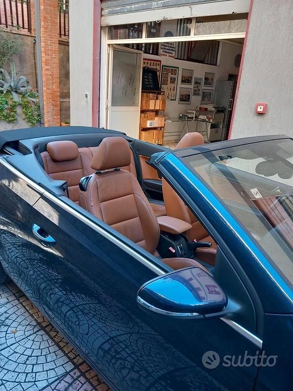 Usata VW Golf Cabriolet 2012 Blu Cabrio