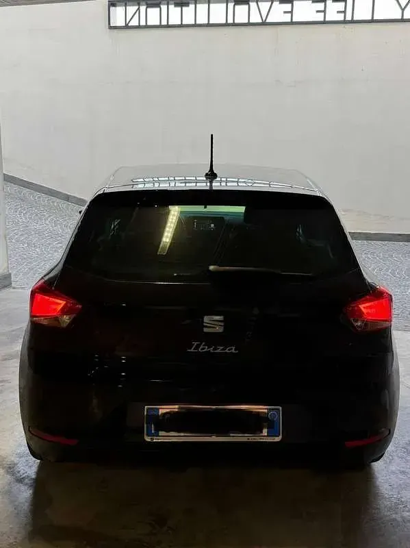 Usata Seat Ibiza Black Edition 95 CV (69 kW) 2024 Nero Utilitaria