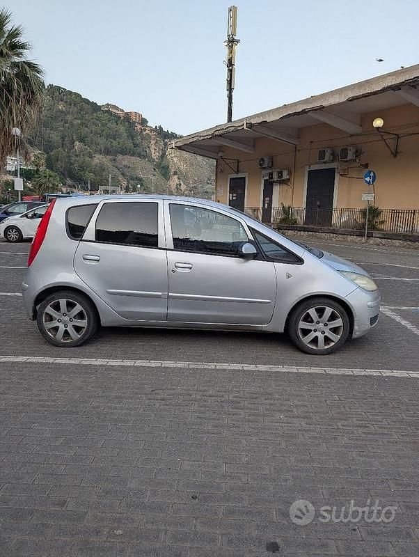 Usata Mitsubishi Colt 2007 Grigio Utilitaria