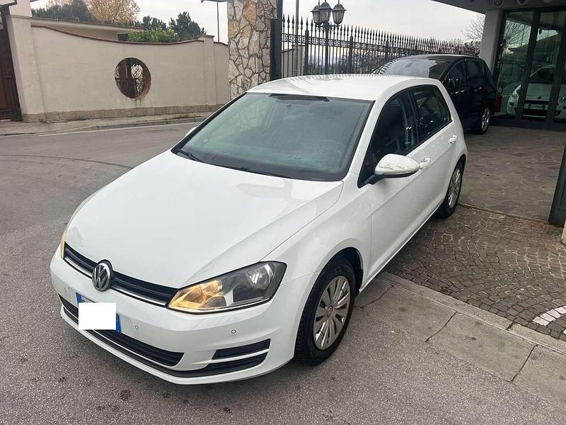 Usata VW Golf VII Trendline 86 CV (63 kW) 2015 Bianco Berlina