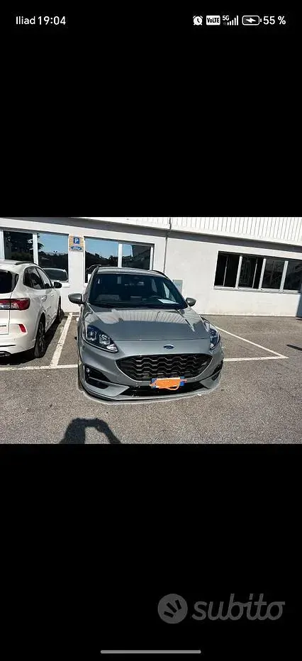 Usata Ford Kuga 120 CV (88 kW) 2022 Grigio SUV