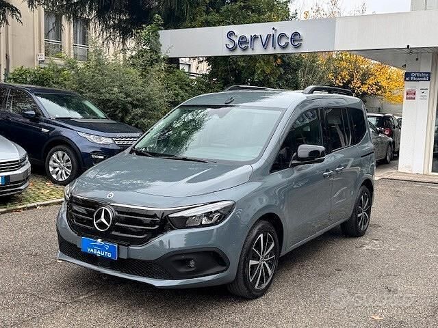Gebraucht Mercedes EQT200 Advantage 89 kW (122 PS) 2024 Grau Van / Kleinbus