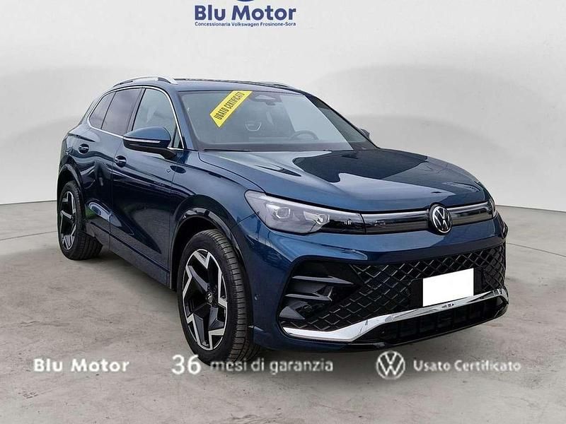 Usata VW Tiguan R-line 150 CV (110 kW) 2025 Nightshade blue metallizzato SUV