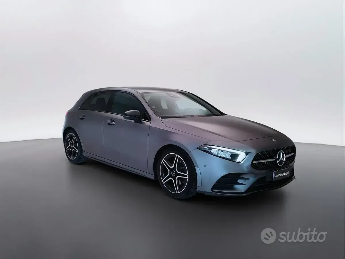 Usata Mercedes A200 Premium 150 CV (110 kW) 2021 Grigio Berlina