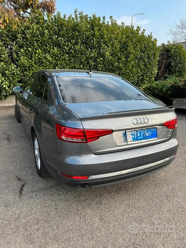 Usata Audi A4 Business 150 CV (110 kW) 2017 Berlina